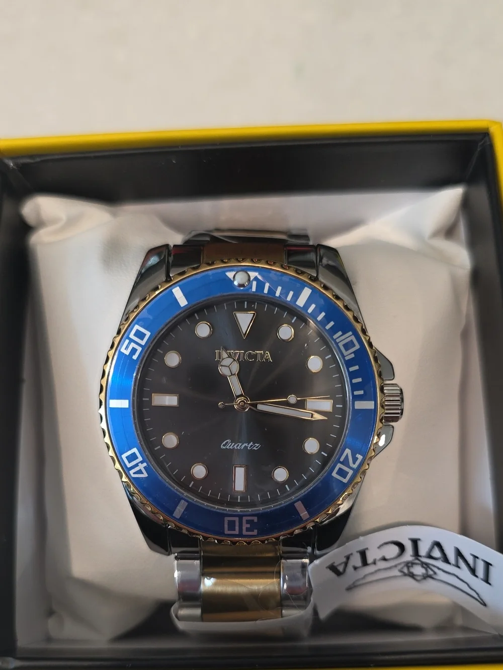 427.  Invicta Pro Diver 42mm Men’s Watch Blue Bezel Two Tone Gold 69399